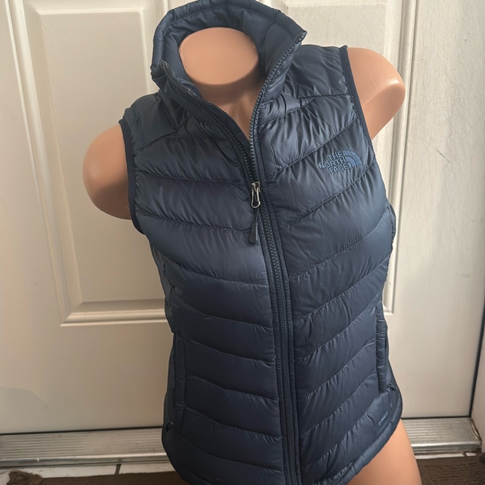 north face puffer vest size small navy
